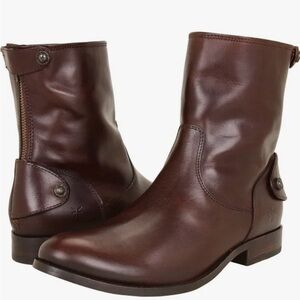 Frye women’s Melissa Button Zip Short boots size 5.5 brown